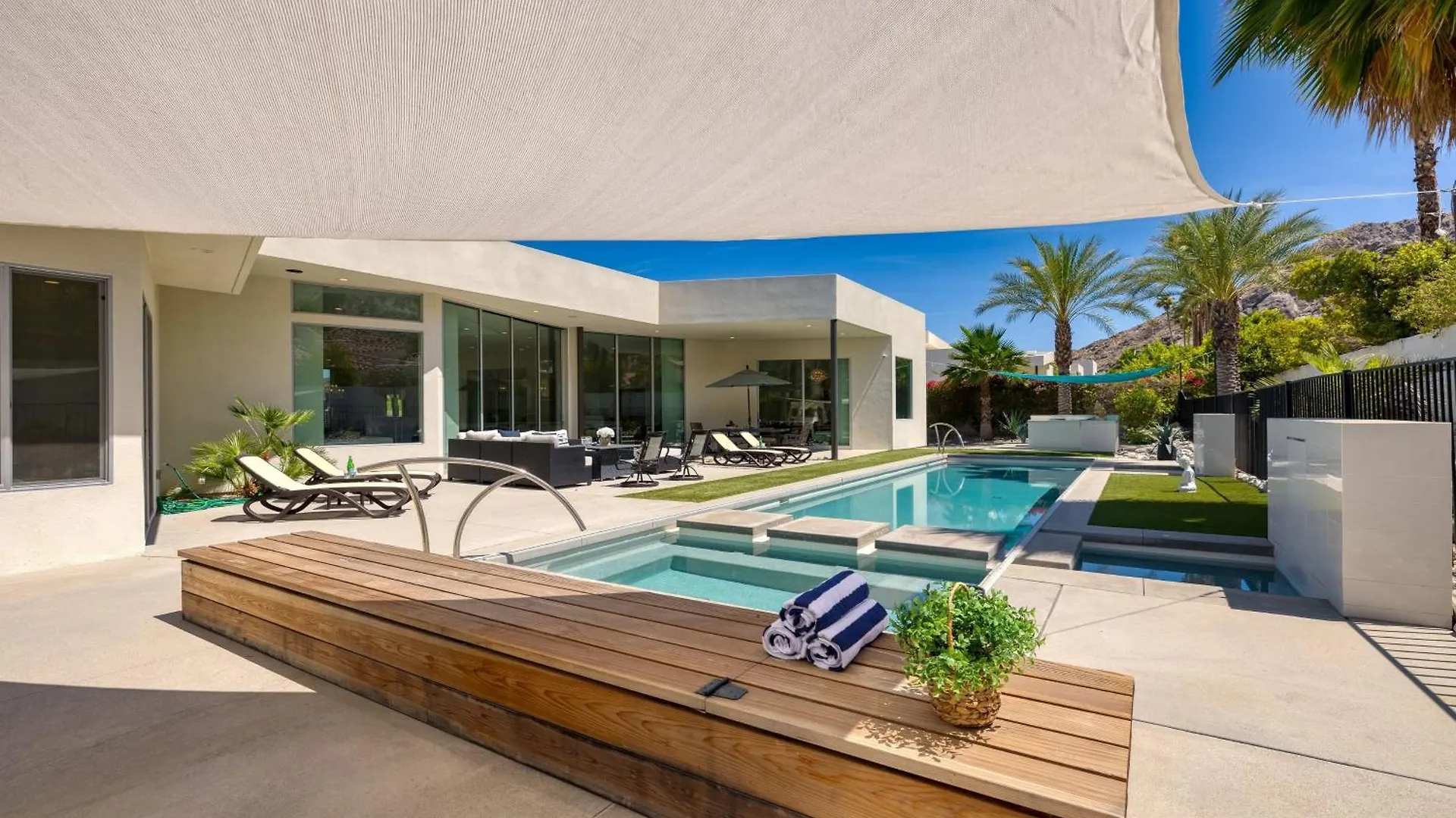 Villa Valentina By Avantstay Pool Hot Tub Views Luxury Design Palm Springs Casa de Férias